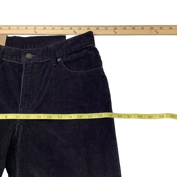 New Levi’s Black Corduroy Straight Legs Jeans Women’s Size 29x30 Cotton - Picture 7 of 10